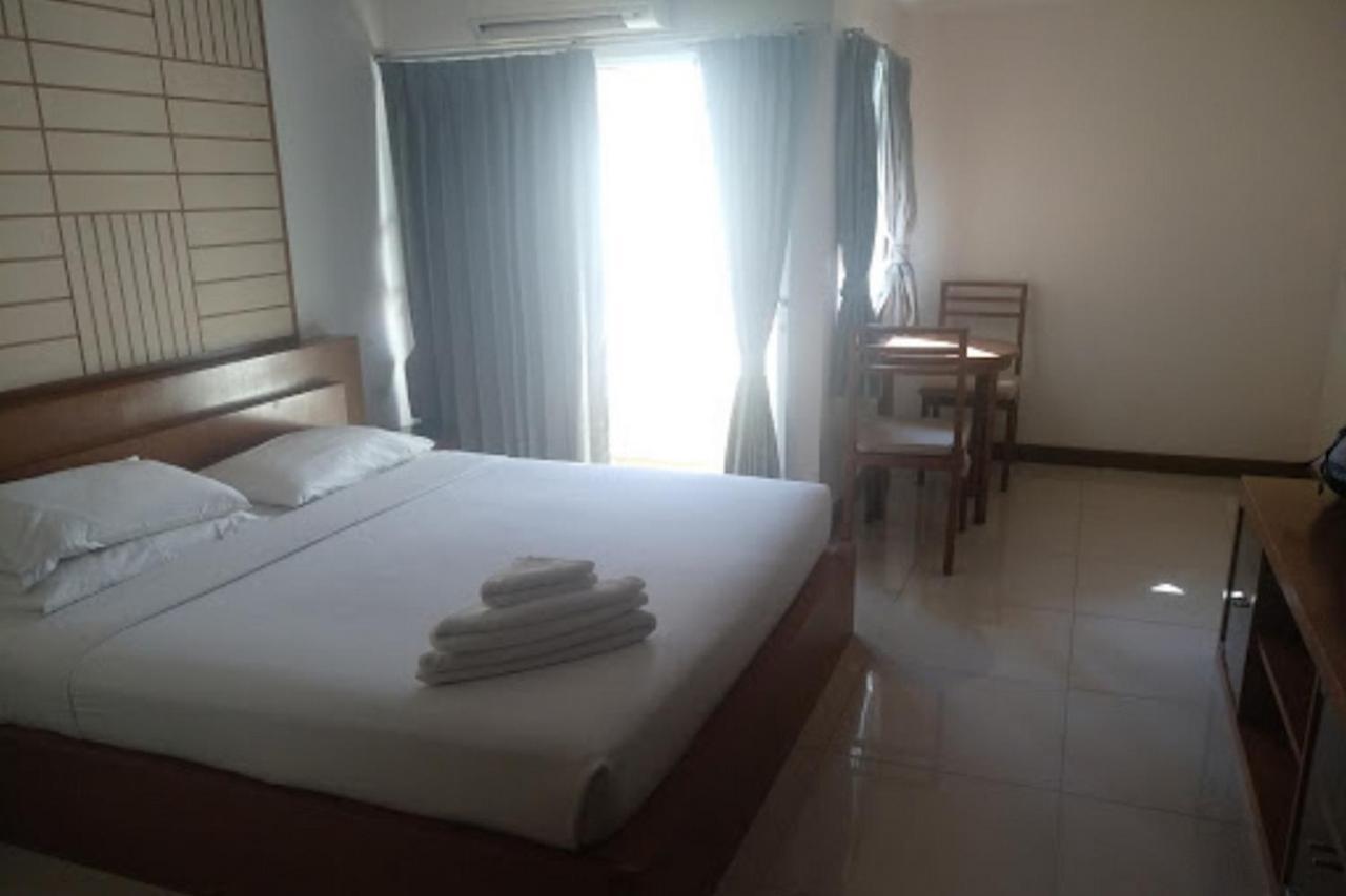 פאטאיה Oyo 1097 Thep Apartment מראה חיצוני תמונה